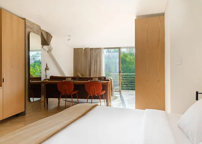 Par 606 Apartment