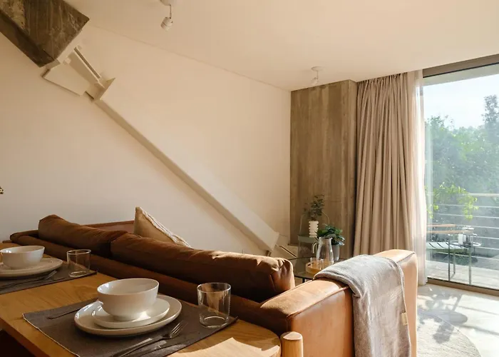 Par 606 Apartment *