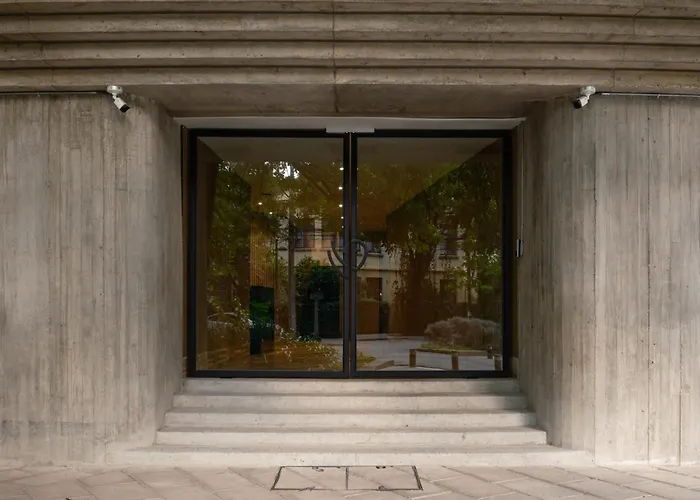 Par 606 Apartment